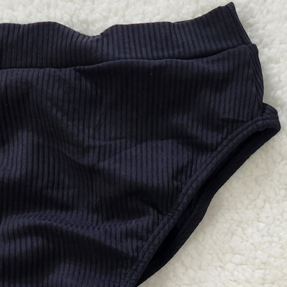 New!Montce Paula Ribbed High Waisted Scrunch Butt Bikini Bottom - Picture 7 of 11